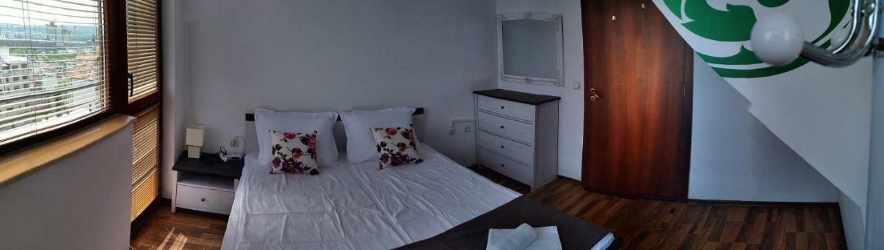 Ferienwohnung Penyrent Warna Exterior foto